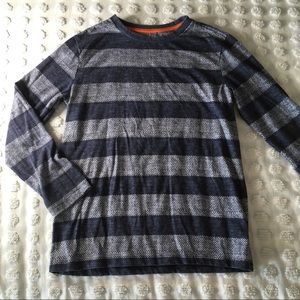 Boy’s Old Navy Long Sleeve Tee